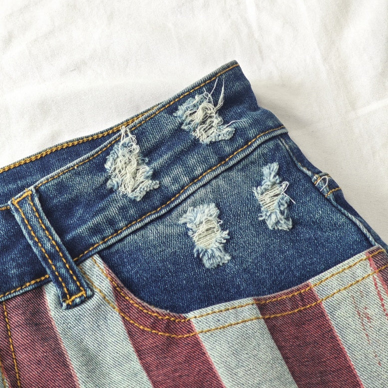 Women's Mid-Rise Patriotic Flare Jeans, Slim Fit Full-Length Jeans With An American Flag Print For 4th Of July, Stretch Denim For Holiday Events